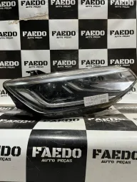 FAROL DIREITO TRACKER PREMIER 2020 A 2023 ORIGINAL USADO