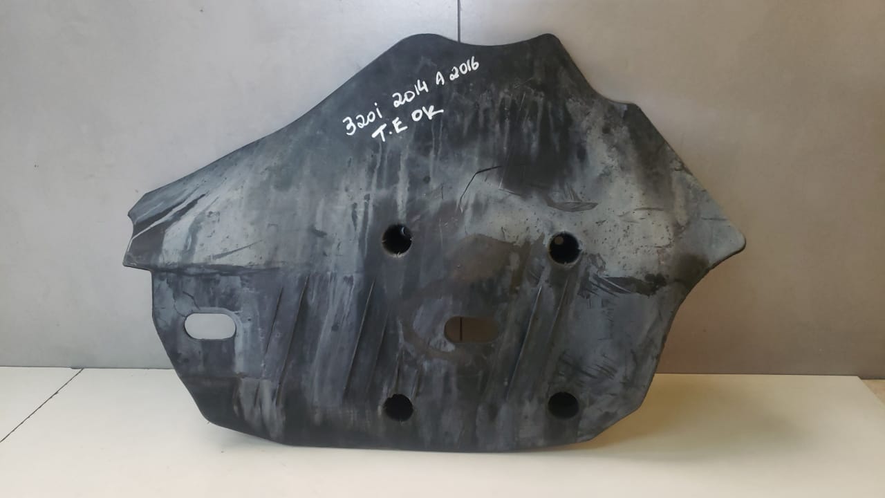 Acabamento Bandeja T E Bmw 320i 2014 2015 2016 33326796137