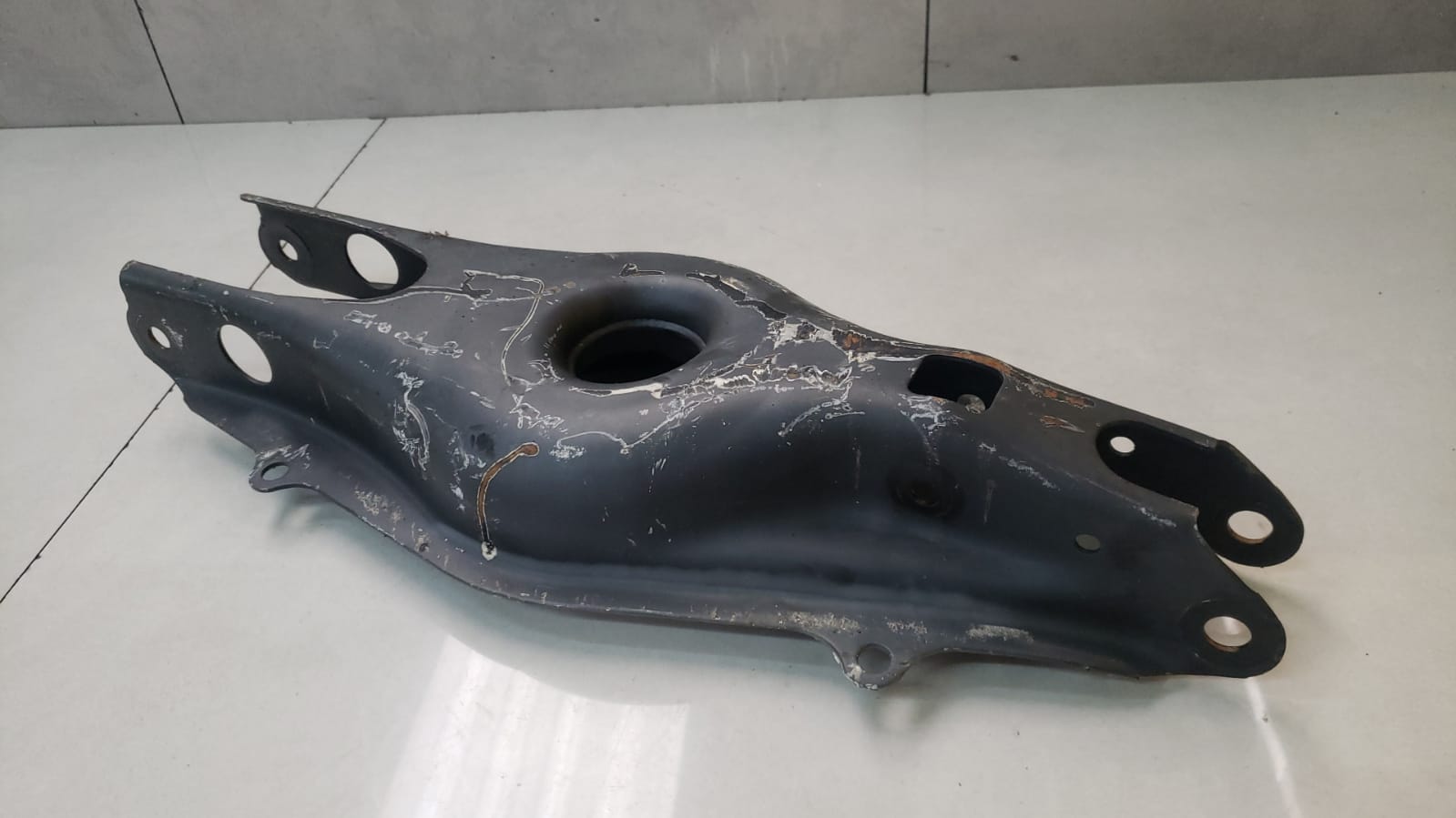 Bandeja Traseira Direita Mercedes C180 2011