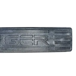 SOLEIRA PISANTE TRASEIRO DIREITO FORD RANGER 2008 PRETO