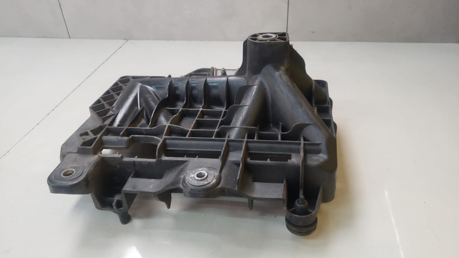 Suporte Bateria Vw Voyage G5 2013 2014