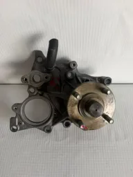 Bomba Dagua Toyota Hilux 2.8 2016 a 2024 Original (Usado)
