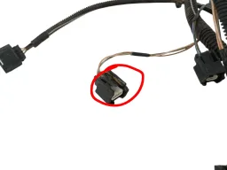 CHICOTE SENSOR RE PARACHOQUE RENAULT SANDERO 2015 A 2023 240153463R