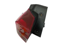 Lanterna Traseira Esquerda Tracker 2020 a 2025 (canto) S/Led
