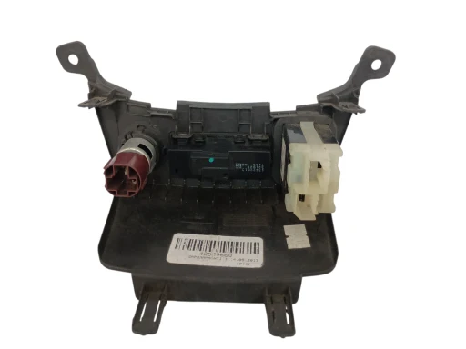 ENTRADA USB/AUXILIAR TRACKER 2017 A 2019 1365284