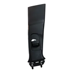 Acabamento Coluna Central Esquerda Classe GLA 1.6 2015 A2020