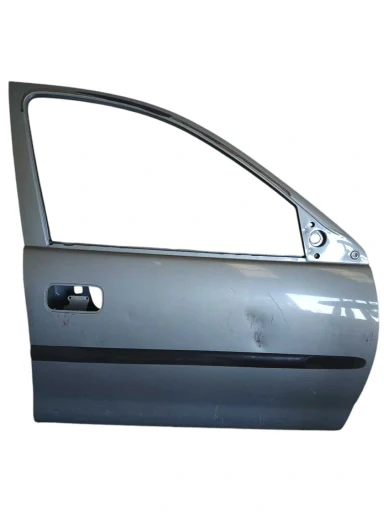 Porta Dianteira Direita Corsa / Classic 1996 1997 a 2016