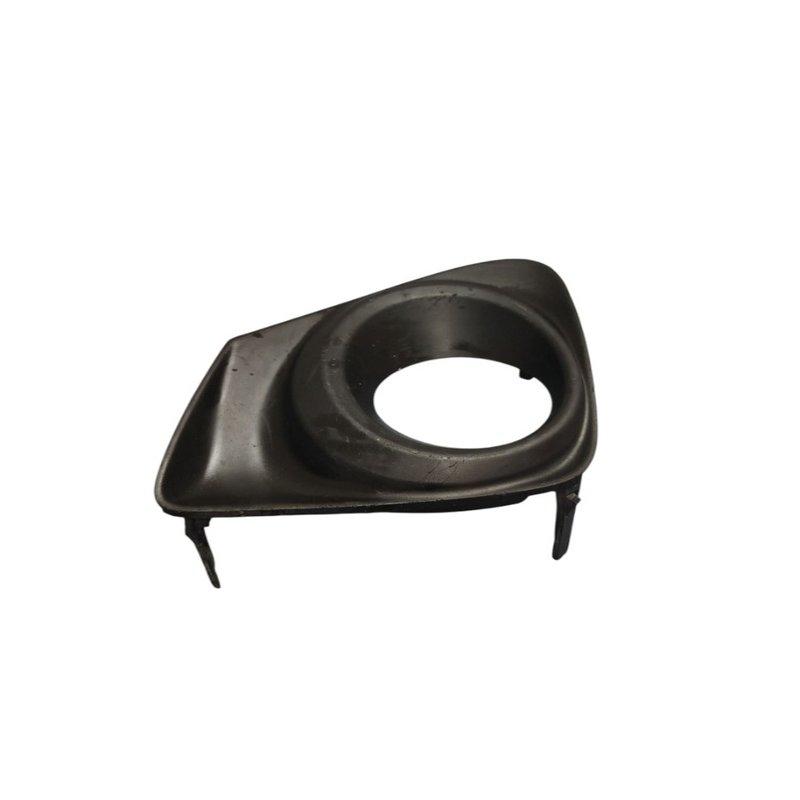 Moldura farol de milhas lado direito toyota corolla 2014