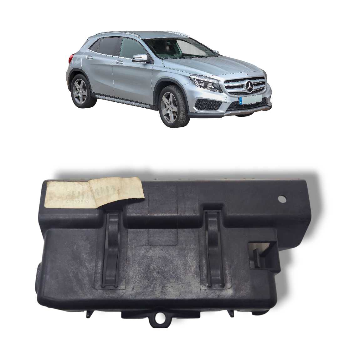 Tampa caixa bateria auxiliar  Mercedes GLA 200 2015 2018