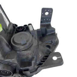 FAROL C/DETALHE ESQUERDO PULSE FASTBACK 2022 2023 2024/..