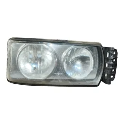 Farol Direito Iveco stralis tector trakker cursor