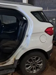 Recorte Lateral Traseiro Esquerdo Ford Ecosport 2013 a 2015