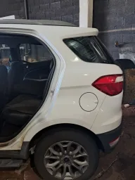 Recorte Lateral Traseiro Esquerdo Ford Ecosport 2013 a 2015