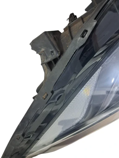 Farol Esquerdo Cruze 2017 2018 a 2023 C/ Led Ltz COM DETALHE