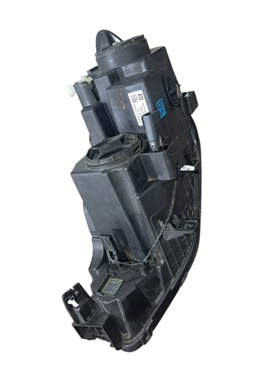 Farol Direito Tracker 2020 2021 a 2025 S/ Led 52173373