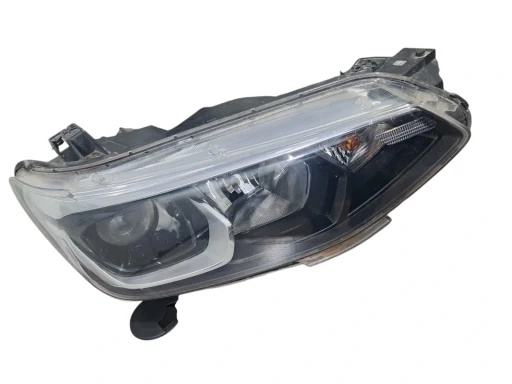 Farol direito tracker 2020 2021 a 2025 s/ led