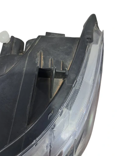 Farol Esquerdo Tracker 2020 2021 a 2025 S/ Led COM DETALHE 52173375