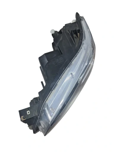 Farol Esquerdo Tracker 2020 2021 a 2025 S/ Led COM DETALHE 52173375