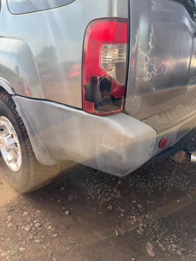 Lateral traseira esquerda XTerra 2003 a 2007 C/Detalhe