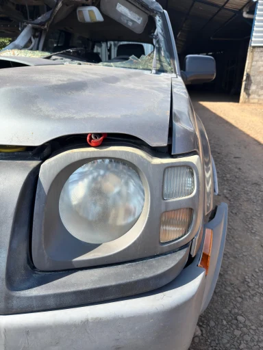 Farol esquerdo xterra 2003 a 2007