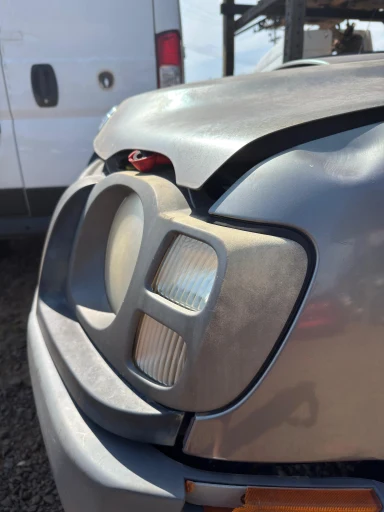 Farol Esquerdo XTerra 2003 a 2007