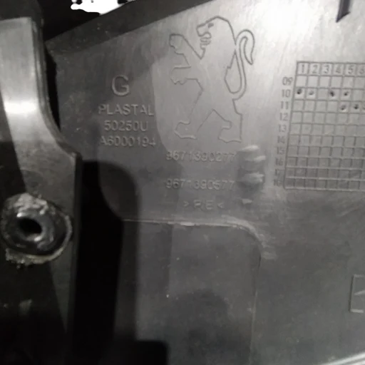 Forro Porta Dianteira Esquerda Peugeot 308 408 2012 a 2019