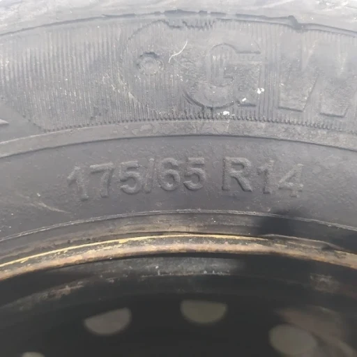 Roda Aro 14 175/65/14 Furação 4x108 Pneu