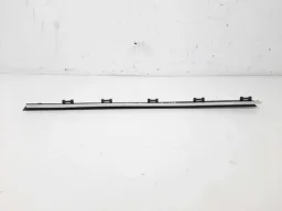 Friso Porta Interno Dianteiro Esquerdo Bmw 540i 1999 A 2004 Preto Com Detalhe Cromado