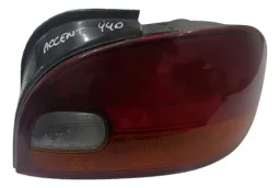 Lanterna Traseira Direita Hyundai Accent 1995 1996 A 1999 Direito/passageiro Vermelho