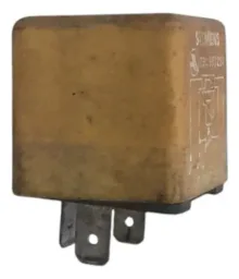 Rele Auxiliar Pisca Alerta Volkswagen Fox 2001 2002 A 2013