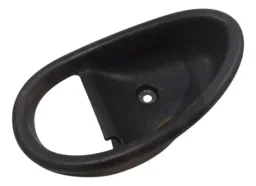 Moldura Maçaneta Dianteira Esquerdo Fiat Palio 1996 A 2000 Dianteira