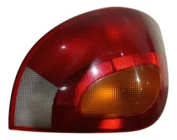 Lanterna Traseiro Direito Gl Ford Fiesta 1996 A 2002 Direito/passageiro Vermelho/amarelo/branco