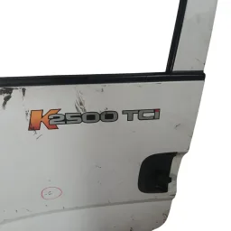 PORTA DIANTEIRA ESQUERDA KIA BONGO 2006 2007 Á 2024 ORIGINAL
