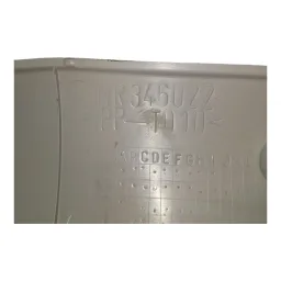 ACABAMENTO PARA-BRISA DIREITO PAJERO IO E TR4 MR346022