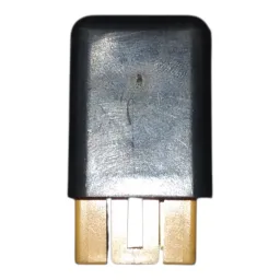 RELÉ ALTERNADOR MITSUBISHI MD113566 4 PINOS