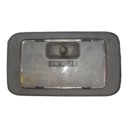 LUZ CORTESIA TETO TRASEIRO PAJERO IO E TR4 98 A 15 MR320151