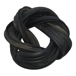 BORRACHA PORTA DIANTEIRA DIREITA PAJERO IO E TR4 98 A 15