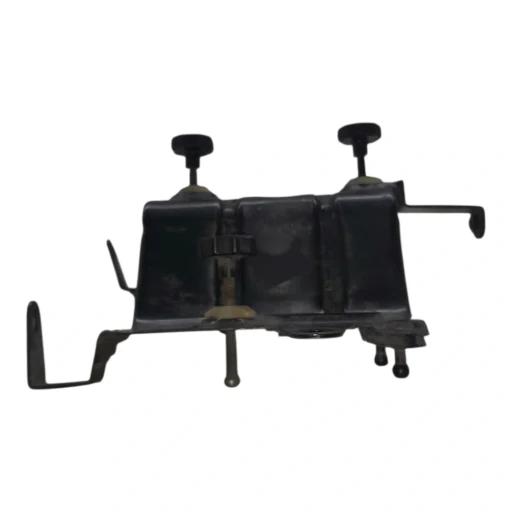 SUPORTE FAROL DIREITO PAJERO SPORT 2004 A 2006