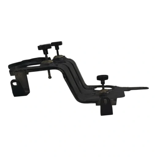 SUPORTE FAROL DIREITO PAJERO SPORT 2004 A 2006