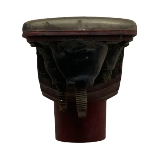 LANTERNA NEBLINA PAJERO SPORT 2004 A 2006 DETALHE