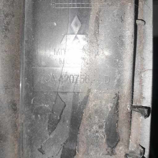 DIFUSOR AR PARA-LAMA DIREITO PAJERO TR4 10 A 15 CA420756 DET