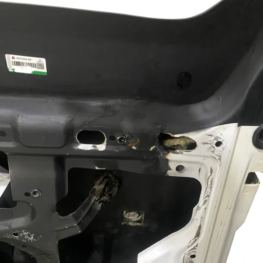 TAMPA TRASEIRA MITSUBISHI PAJERO TR4 2010 A 2015 BLINDADA