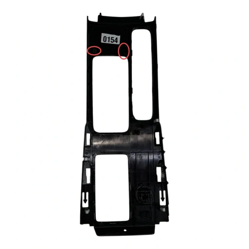 MOLDURA CONSOLE CENTRAL ECLIPSE CROSS 2023 A 2025 DETALHE SPC08947