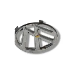 EMBLEMA VOLKSWAGEN PARA-CHOQUE DIANTEIRO GOL FOX 2006 2012