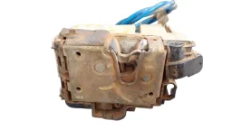 FECHADURA PORTA TRASEIRA DIREITA POLO CLASSIC 1997 A 2002