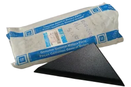 MOLDURA ACABAMENTO RETROVISOR PORTA DIREITA CAMARO