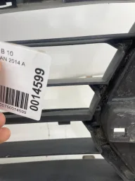 GRADE INFERIOR PARACHOQUE LOGAN 2014 À 2019 (DETALHE)