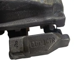pinca dianteira direita volkswagen tiguan 2.0 2012 2013 2014 3C0615123 3C0615124 1K0615123E 1K0615124E 1K0615123M 1K0615124M