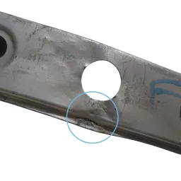 travessa apoio inferior radiador Toyota RAV4 2010 2011 2012 53218-42020