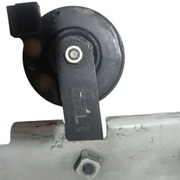 travessa radiador dianteira esquerda toyota corolla 2018 53205-02260